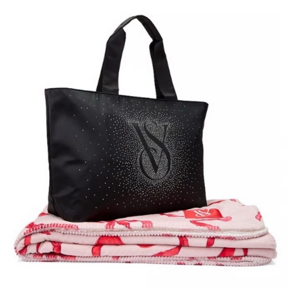 Brand New Victoria’s Secret Bow Blanket Throw & Rhinestone Tote Bag Set Pink